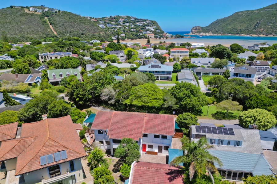 6 Bedroom Property for Sale in Leisure Isle Western Cape